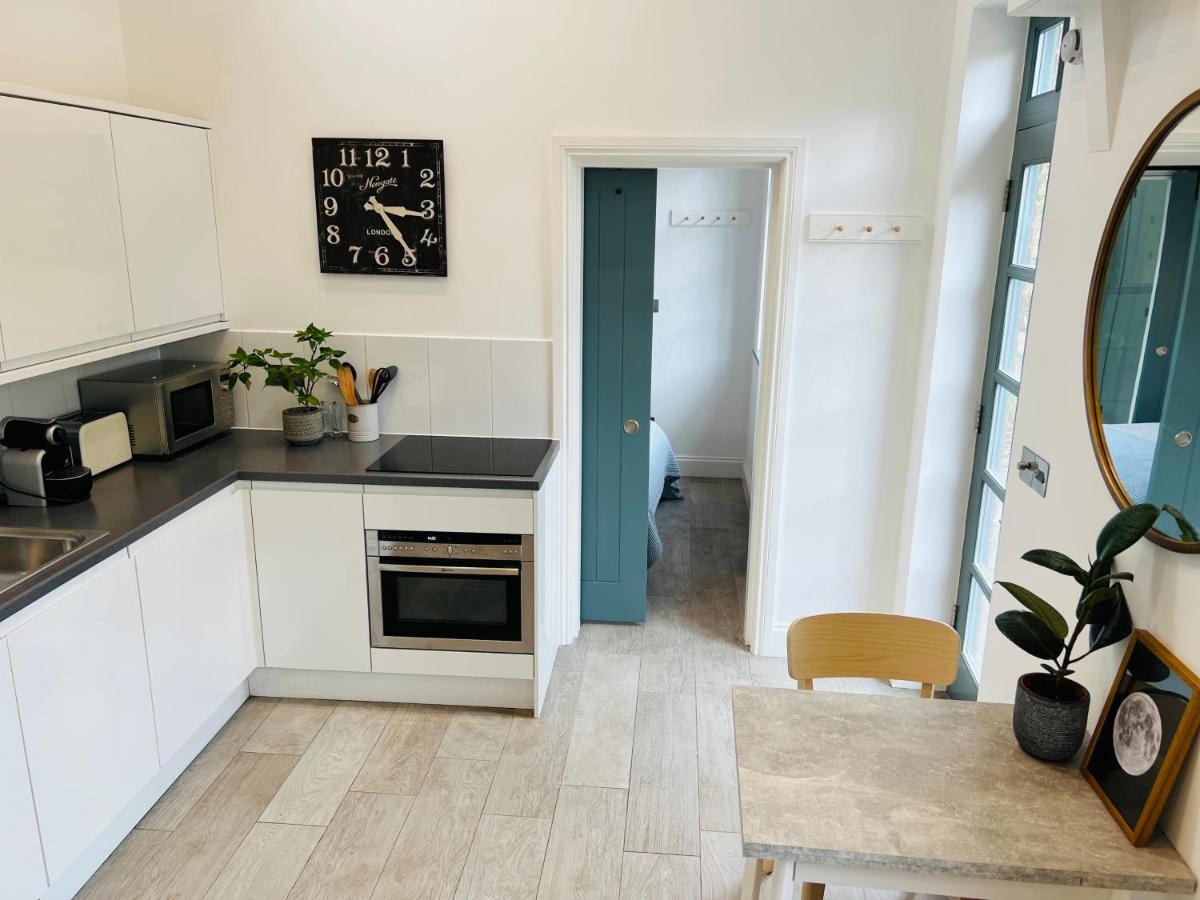 Forge Cottage - Pretty 1 Bedroom Cottage With Free Off Street Parking Londres Extérieur photo